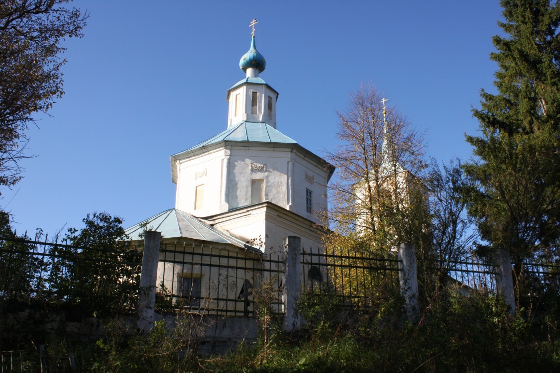 Церковь Покрова Пресвятой Богородицы, Карижа (Малоярославецкий район, Калужская область). фасады