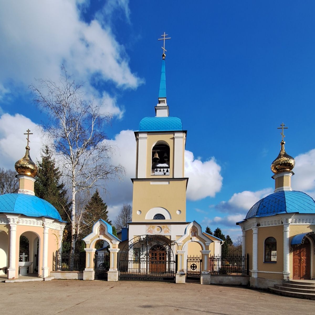 Церковь Покрова Пресвятой Богородицы, Карижа (Малоярославецкий район, Калужская область). фасады