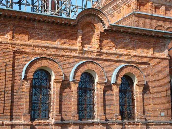 Церковь Михаила Архангела, Красное (Боровский район, Калужская область). архитектурные детали