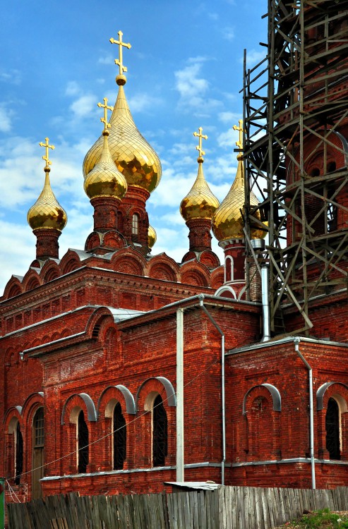 Красное. Церковь Михаила Архангела. документальные фотографии