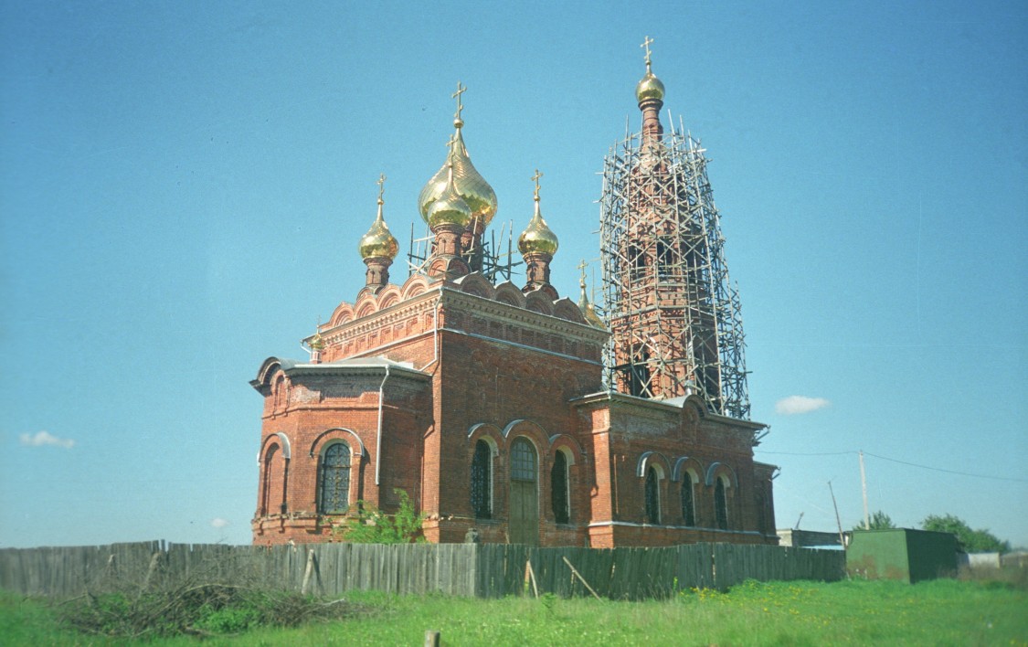 Красное. Церковь Михаила Архангела. фасады