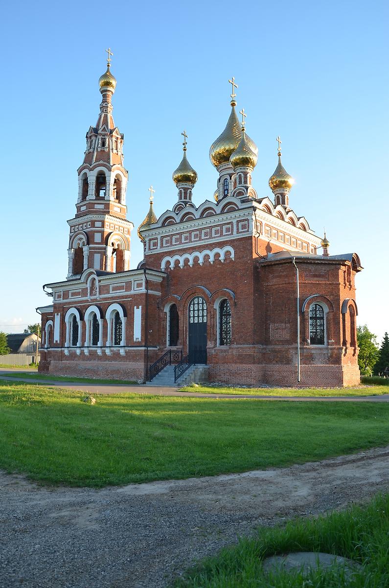 фасады. Церковь Михаила Архангела, Красное (Боровский район, Калужская область)