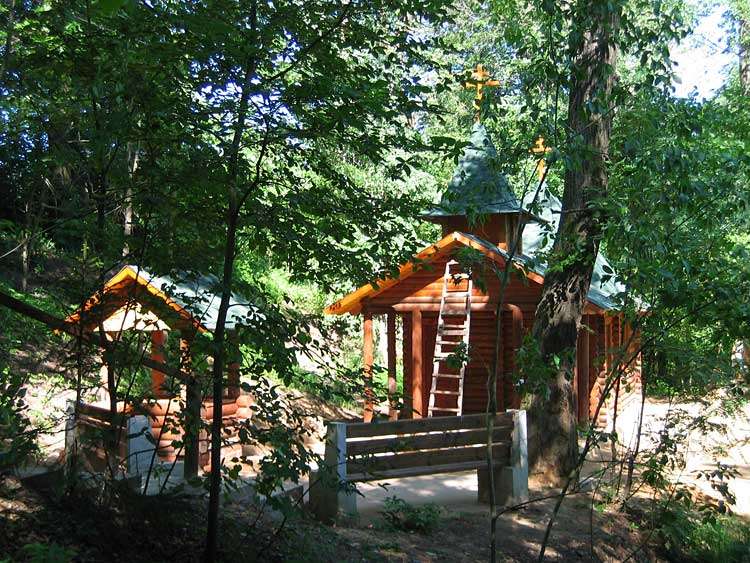 Часовня Иосифа Волоцкого, Середниково (Солнечногорский городской округ, Московская область). фасады