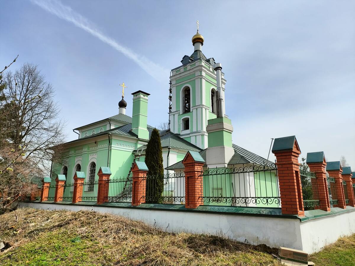 Церковь Троицы Живоначальной, Троицкое (Одинцовский городской округ и ЗАТО Власиха, Краснознаменск, Московская область). фасады