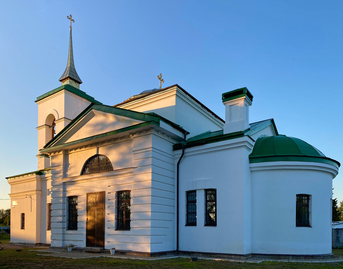 Церковь Преображения Господня, Старосиверская (Гатчинский район, Ленинградская область). фасады, Вид с юго-востока