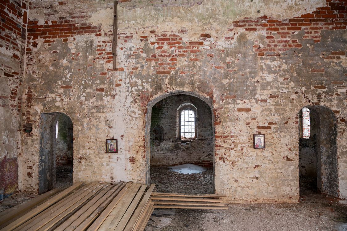 Церковь Троицы Живоначальной, Аристово (Ярославский район, Ярославская область). фасады