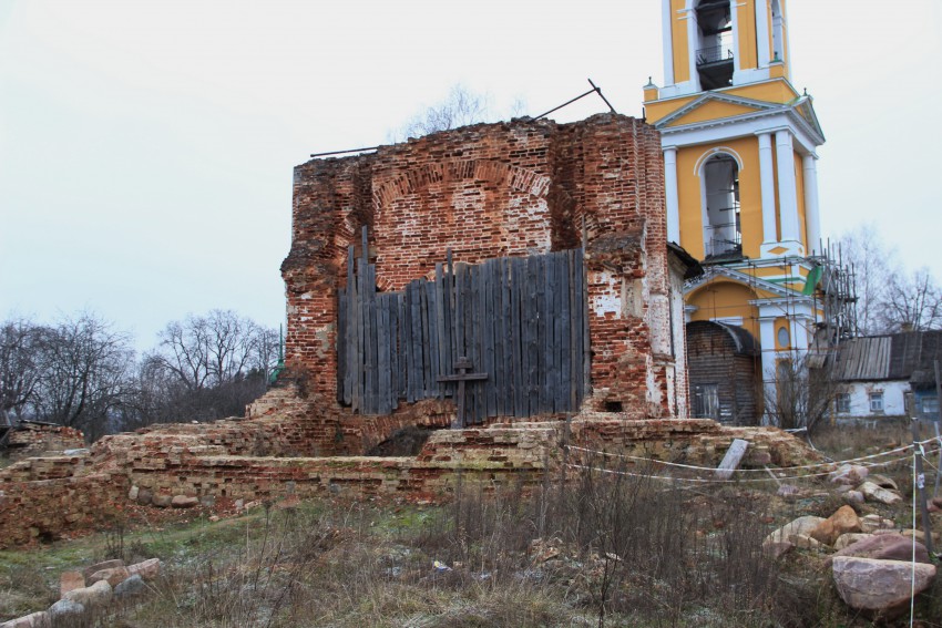 Борисоглебский. Церковь Троицы Живоначальной. фасады