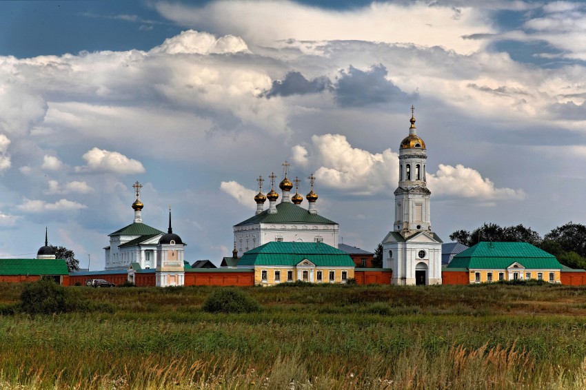 Старочернеево. Николо-Чернеевский мужской монастырь. фасады
