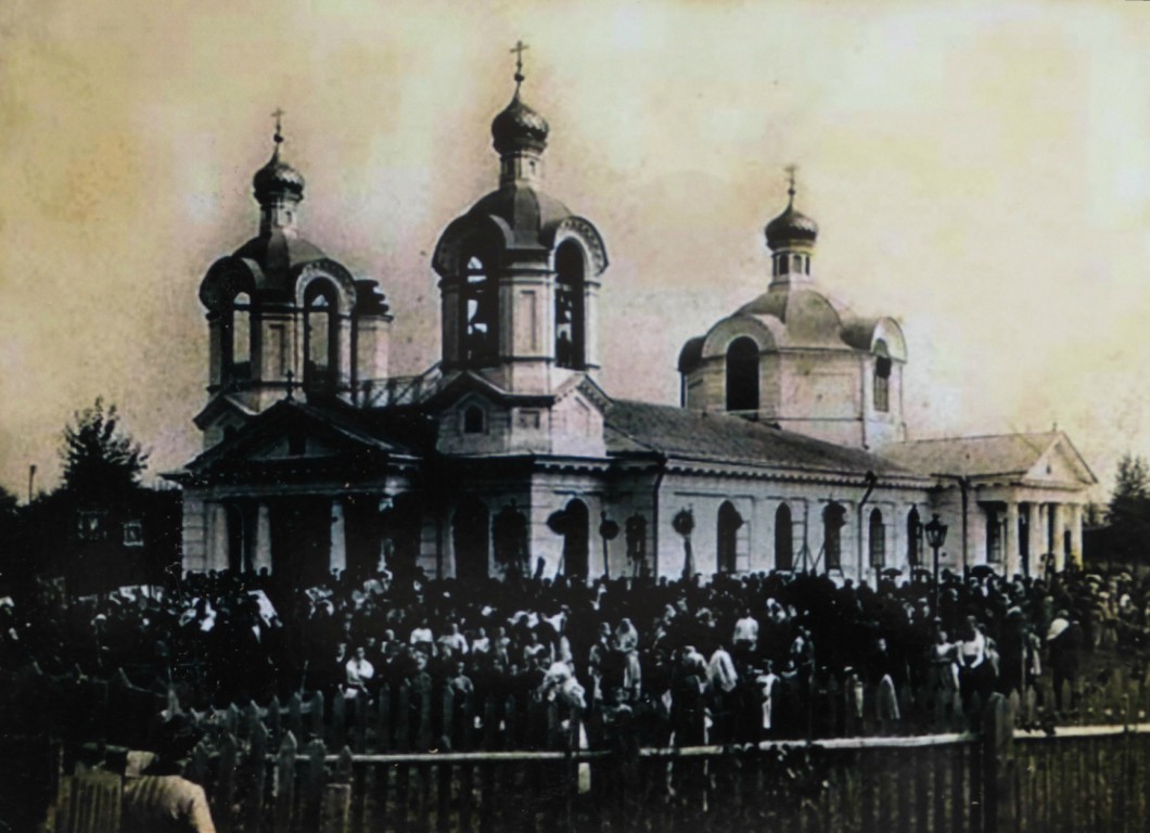 Церковь Преображения Господня, Струнино (Александровский район, Владимирская область). архивная фотография, Увеличенное фото, размещенное на стенде с историей церкви. (Конец 19 в).