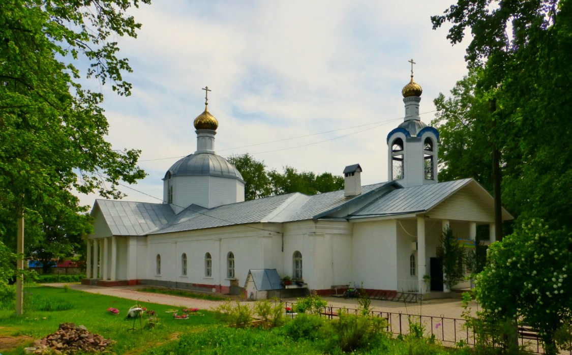 Струнино. Церковь Спаса Преображения. фасады