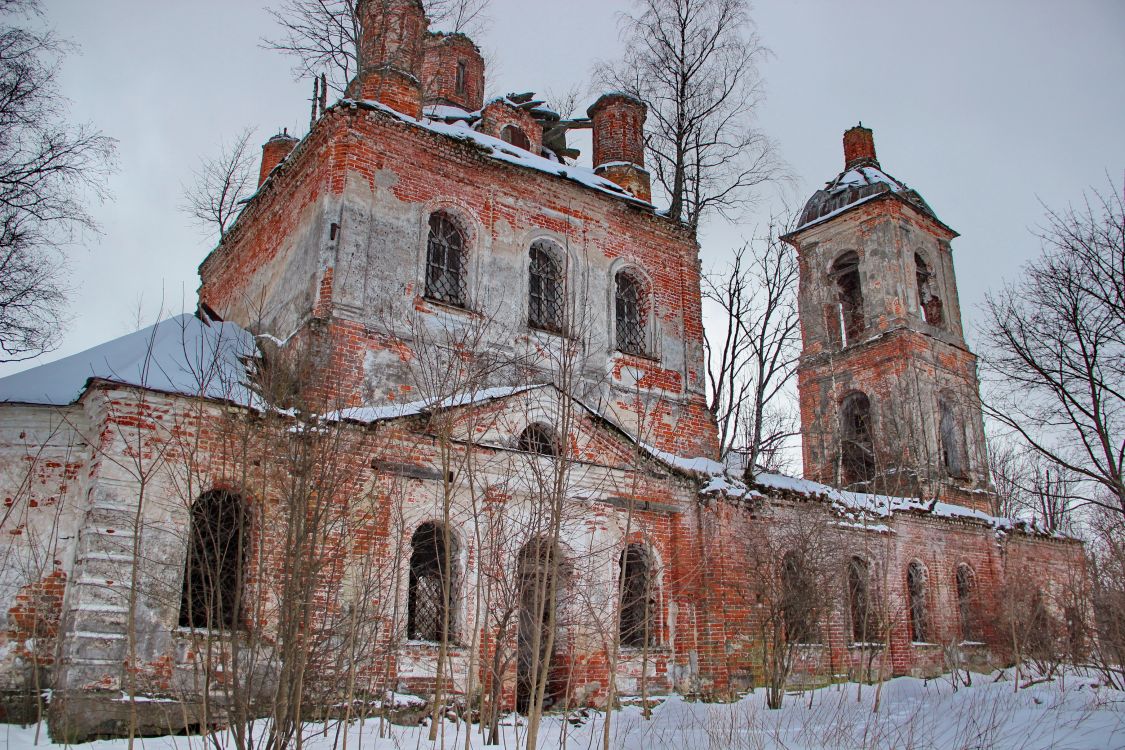 Рославлево. Церковь Воскресения Словущего. фасады