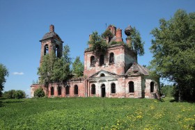 Рославлево. Церковь Воскресения Словущего