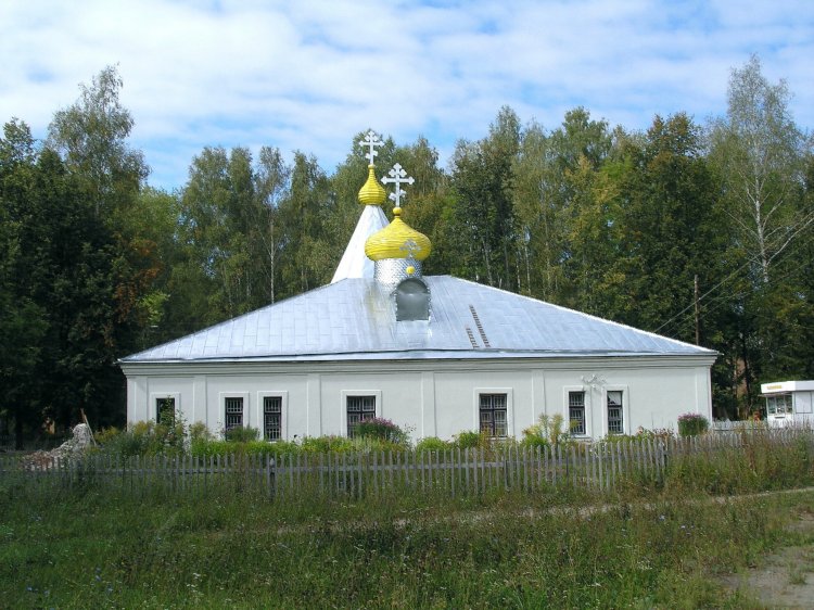 Сеща. Церковь Михаила Архангела. общий вид в ландшафте