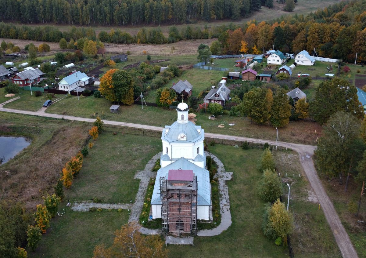 Афанасьево. Церковь Иоанна Богослова. общий вид в ландшафте