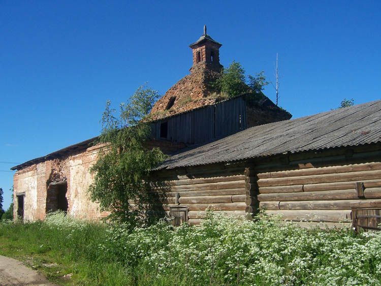 Митино. Церковь Троицы Живоначальной. фасады