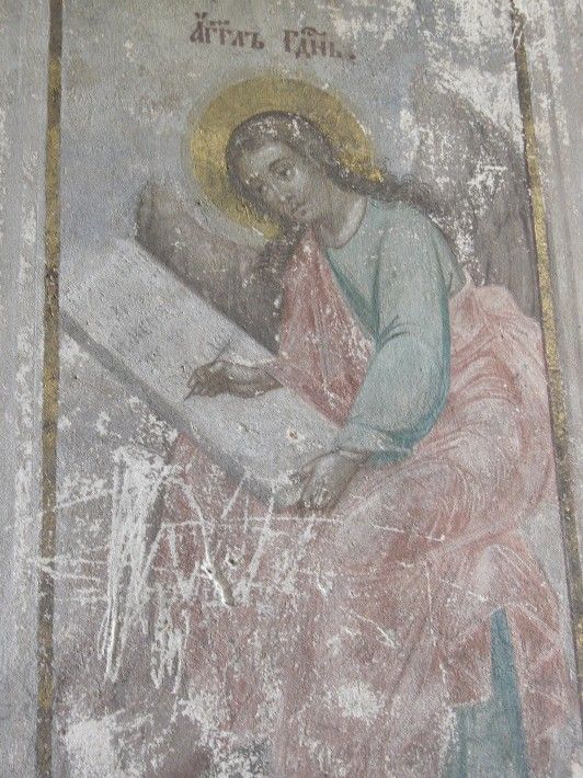 Церковь Димитрия Солунского (Смоленской иконы Божией Матери), Чернеево (Дмитровский городской округ, Московская область). архитектурные детали, Фрагмент росписи стены в притворе Церкви в селе Чернеево