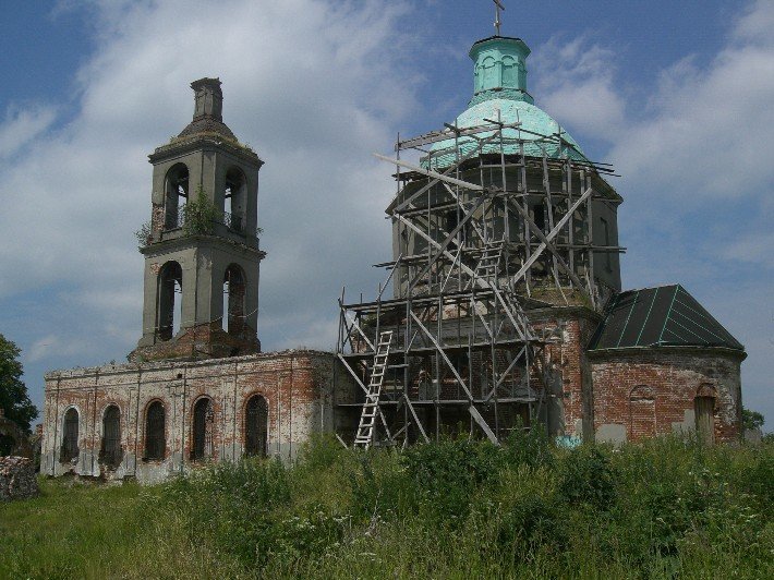Церковь Троицы Живоначальной, Ольявидово (Дмитровский городской округ, Московская область). документальные фотографии, Троицкая церковь в селе Ольявидово
