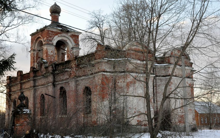 Церковь Димитрия Солунского (Смоленской иконы Божией Матери), Чернеево (Дмитровский городской округ, Московская область). фасады
