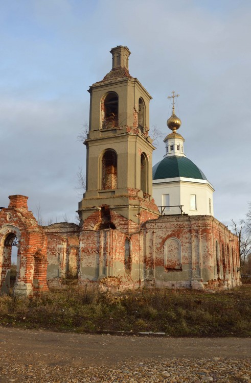 Ольявидово. Церковь Троицы Живоначальной. фасады