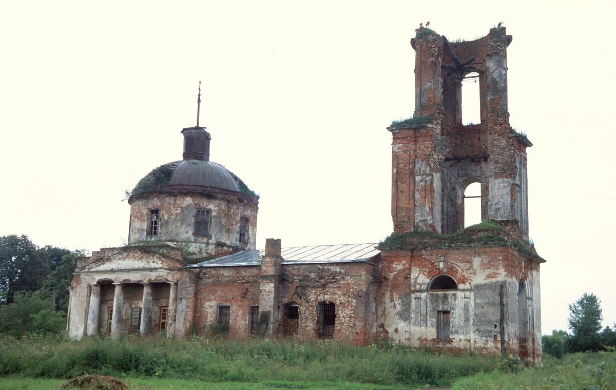 Церковь Боголюбской иконы Божией Матери, Юрьевское (Малоярославецкий район, Калужская область). фасады
