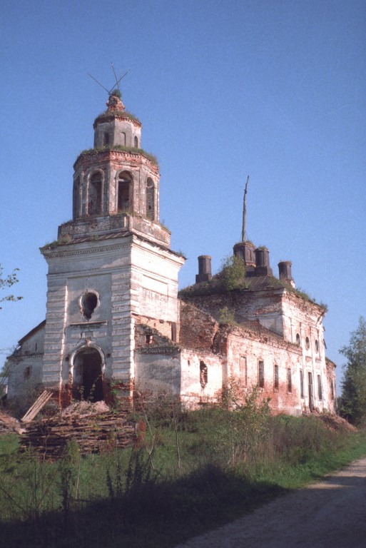 Церковь Георгия Победоносца, Отяково (Боровский район, Калужская область). фасады