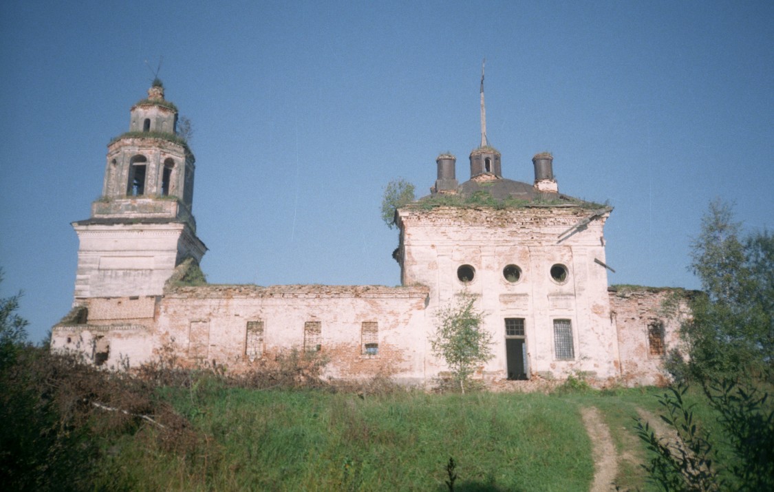 Церковь Георгия Победоносца, Отяково (Боровский район, Калужская область). фасады