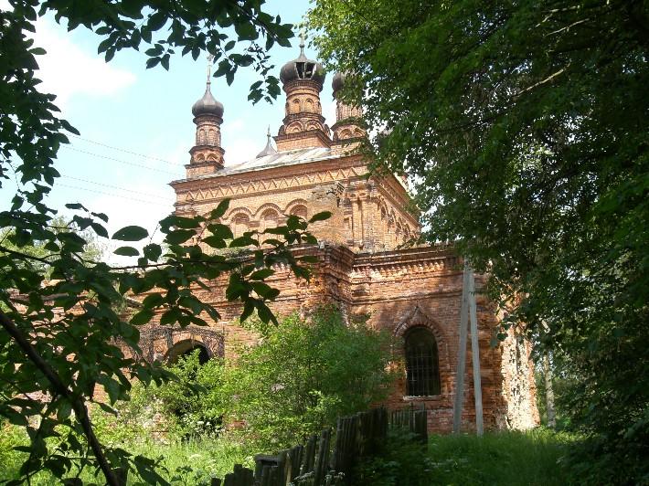 Церковь Покрова Пресвятой Богородицы, Кикино (Дмитровский городской округ, Московская область). дополнительная информация, Покровская церковь в Кикино