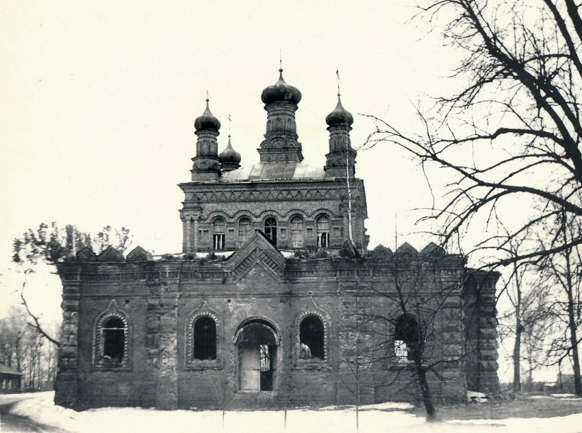 Кикино. Церковь Покрова Пресвятой Богородицы. фасады