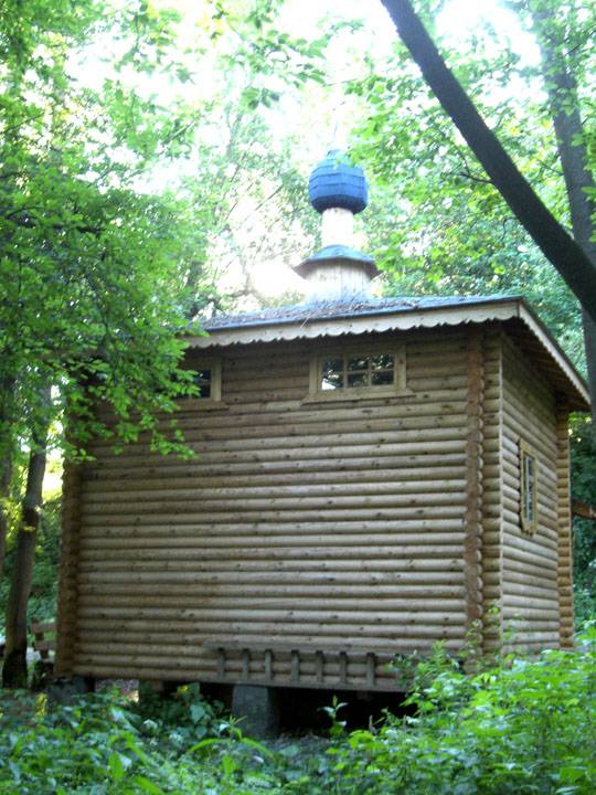 Часовня Тихвинской иконы Божией Матери, Ильинское (Дмитровский городской округ, Московская область). архитектурные детали