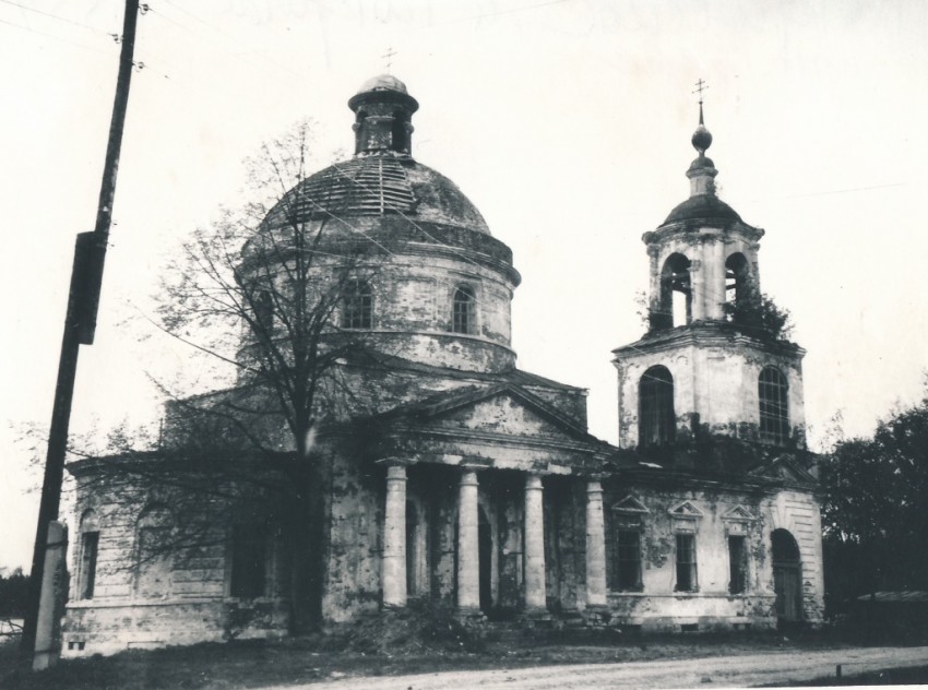 Покровское. Церковь Покрова Пресвятой Богородицы. фасады