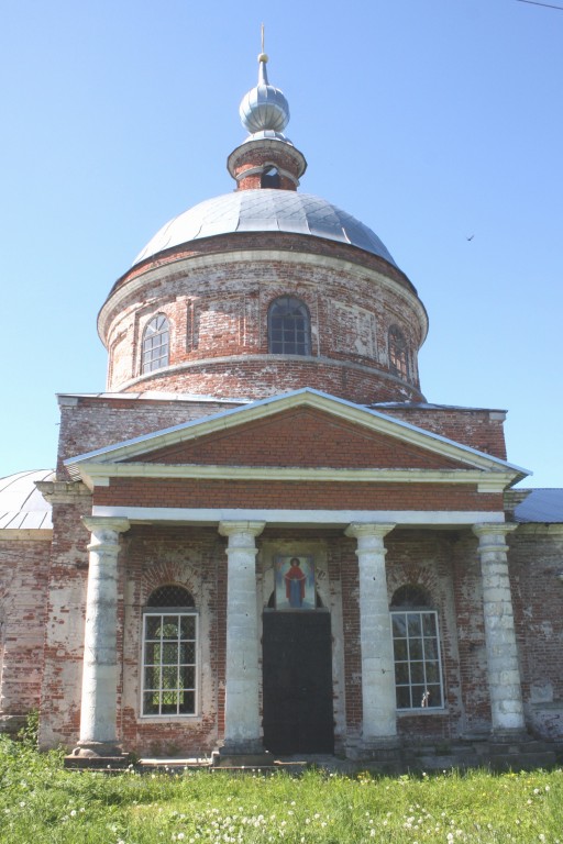 Церковь Покрова Пресвятой Богородицы, Покровское (Кимрский район и г. Кимры, Тверская область). архитектурные детали