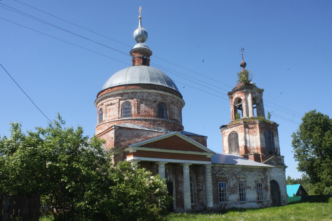 Покровское. Церковь Покрова Пресвятой Богородицы. фасады