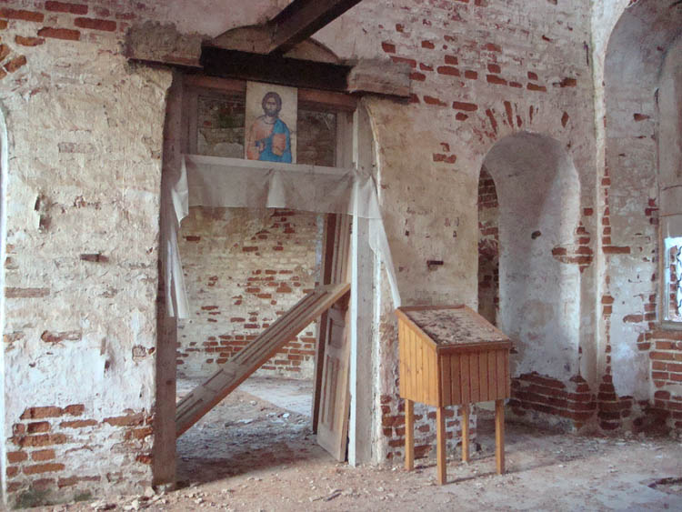 Церковь Благовещения Пресвятой Богородицы (Сергия Радонежского), Серединское (Боровский район, Калужская область). интерьер и убранство