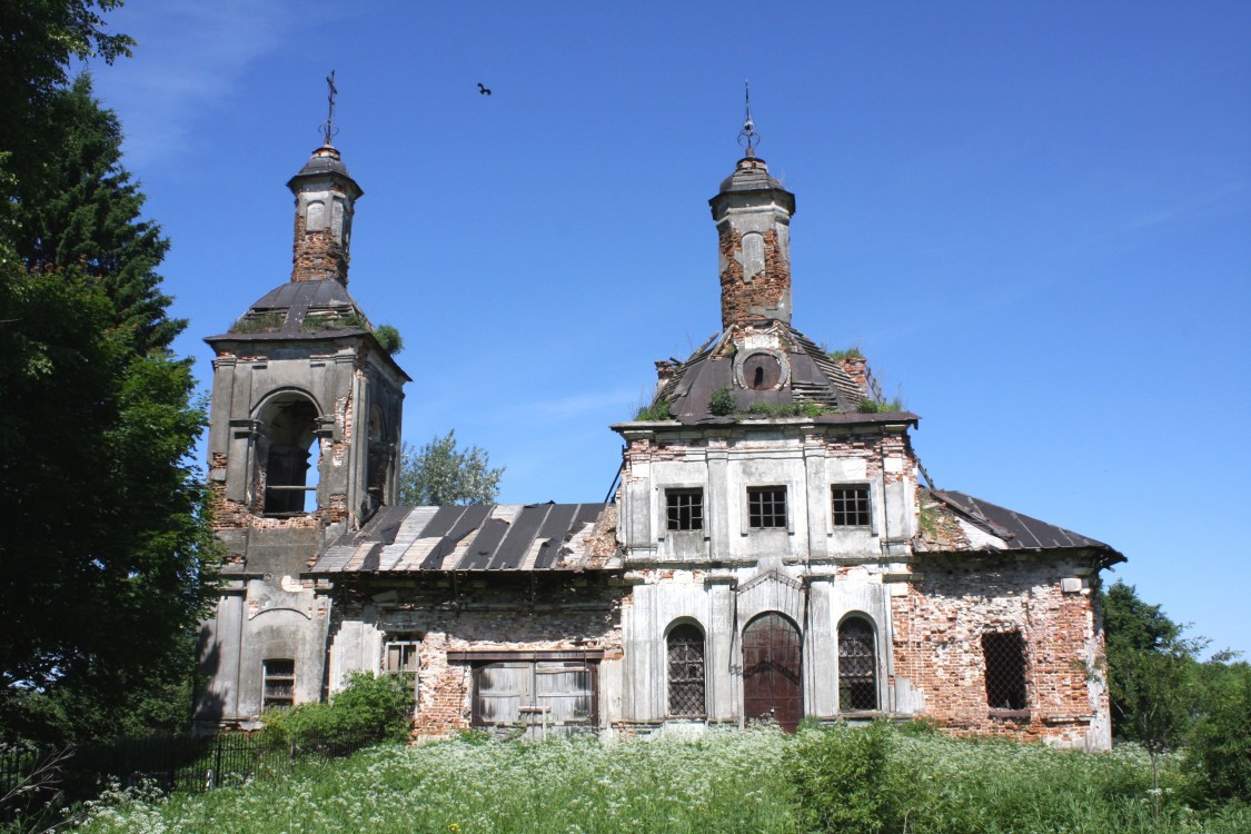 Церковь Благовещения Пресвятой Богородицы (Сергия Радонежского), Серединское (Боровский район, Калужская область). фасады