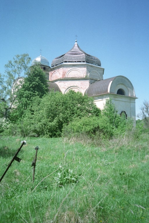 Церковь Николая Чудотворца, Боболи (Малоярославецкий район, Калужская область). фасады
