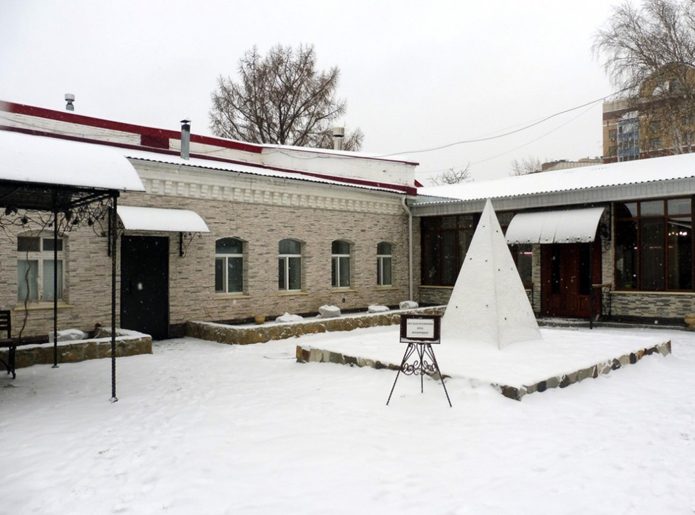 Богородице-Рождественский женский монастырь, Тюмень (Тюмень, город, Тюменская область). дополнительная информация, На закрытой территории.