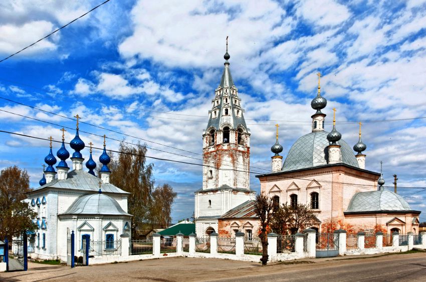 Храмовый комплекс Рыбной слободы, Галич (Галичский район, Костромская область). общий вид в ландшафте
