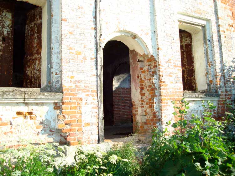 Церковь Иоанна Предтечи, Ивановское (Боровский район, Калужская область). архитектурные детали