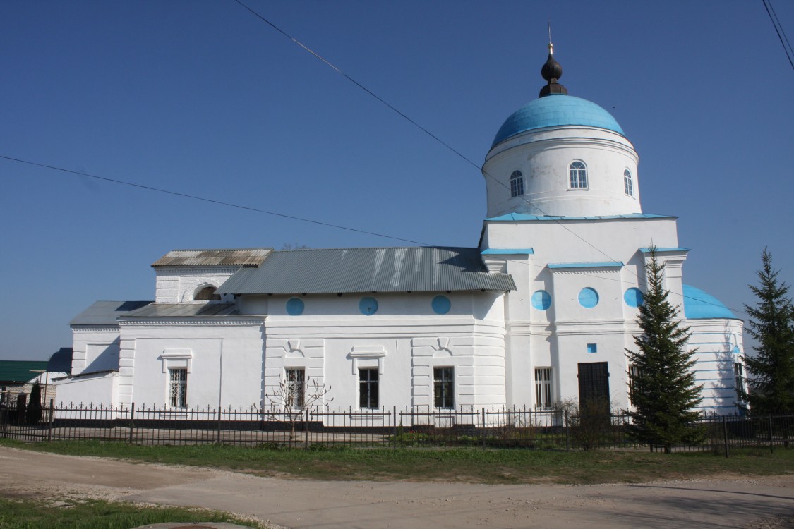 Чекалин. Церковь Введения во храм Пресвятой Богородицы. фасады