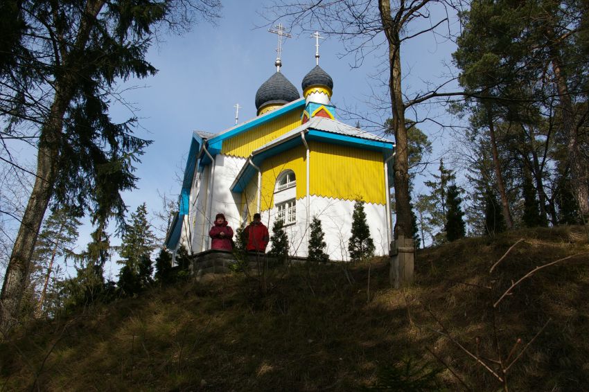 Огре. Церковь Николая Чудотворца. общий вид в ландшафте