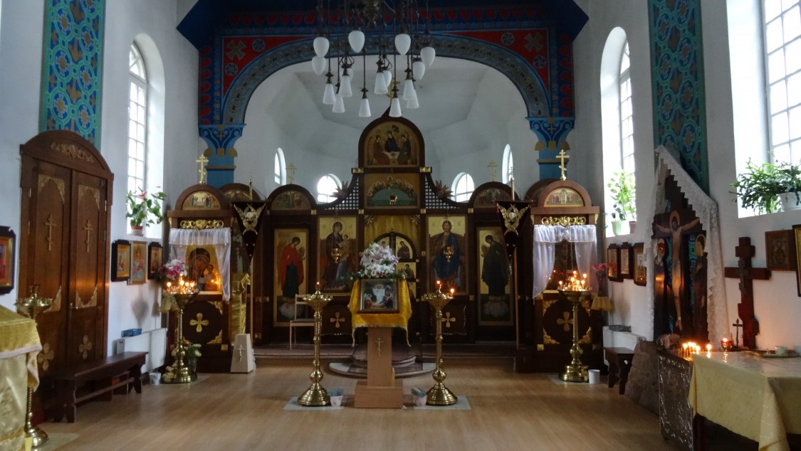 Церковь Николая Чудотворца, Огре (Огрский край, Латвия). интерьер и убранство, Внутренний вид храма.