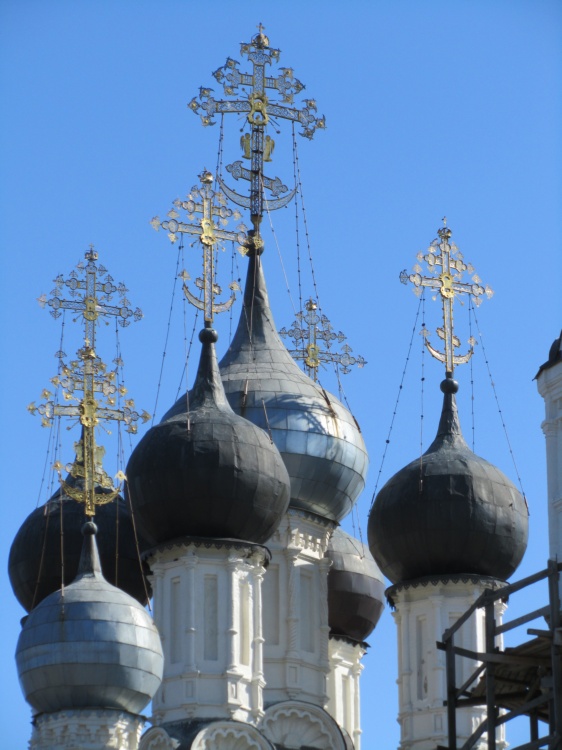 Церковь Троицы Живоначальной, Дединово (Луховицкий городской округ, Московская область). архитектурные детали, пятиглавие