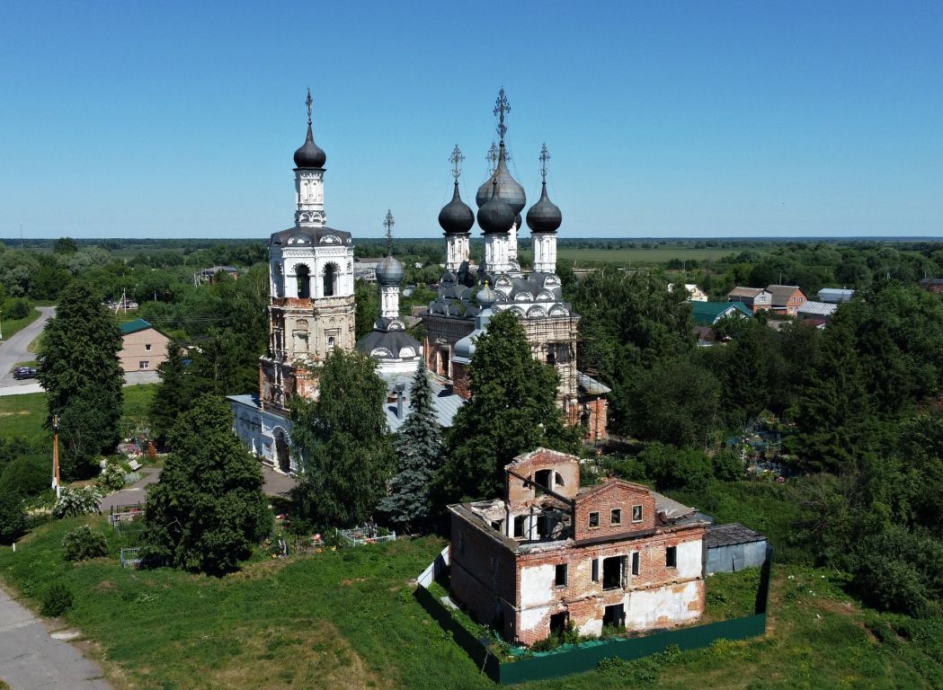 Дединово. Церковь Троицы Живоначальной. фасады