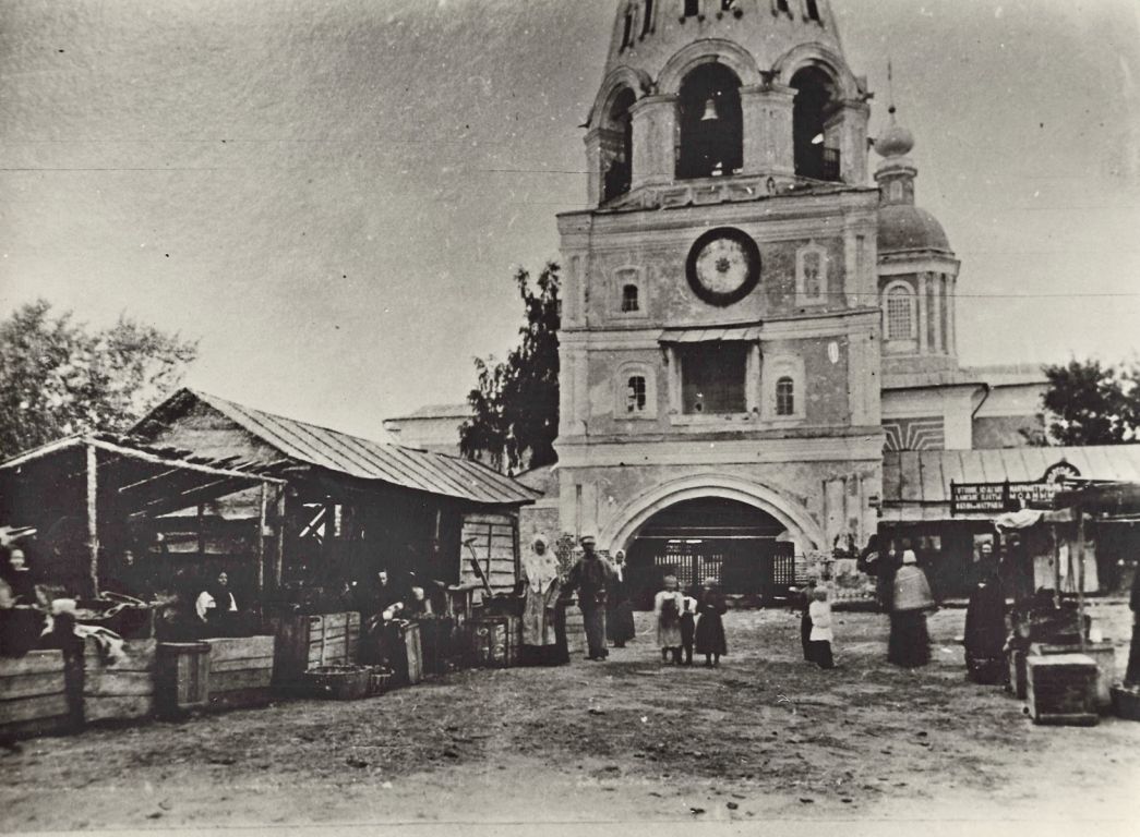 Церковь Воскресения Христова, Дединово (Луховицкий городской округ, Московская область). архивная фотография, Начало ХХ в. Колокольня на соборной площади. ГКМФ. Историко-художественный музей г. Луховицы.