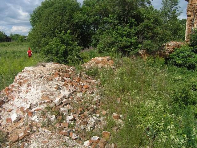 Церковь Владимирской иконы Божией Матери, Мармыжи (Перевозский район, Нижегородская область). архитектурные детали, Разрушенная часть храма