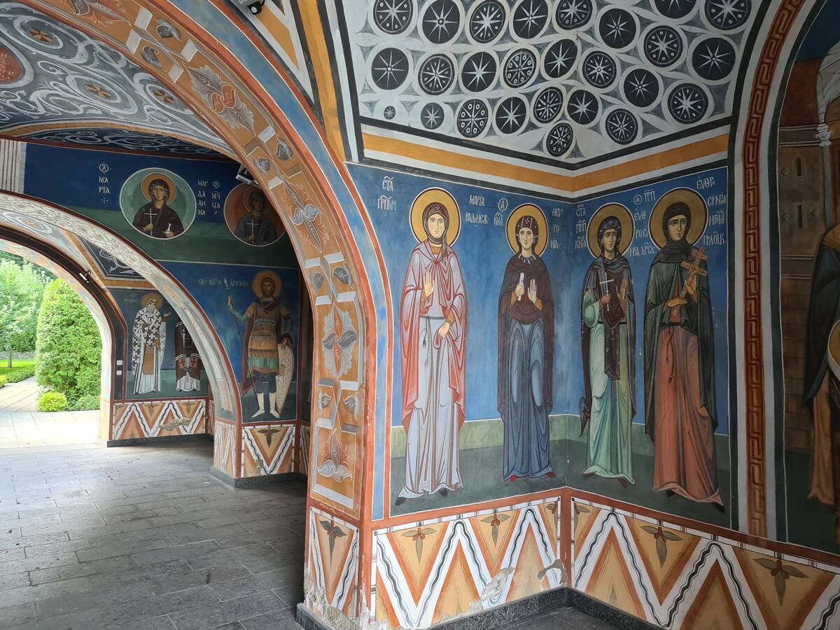 Троицкий Стефано-Махрищский женский монастырь. Церковь Сергия Радонежского, Махра (Александровский район, Владимирская область). интерьер и убранство, Роспись в воротах под Сергиевской церковью