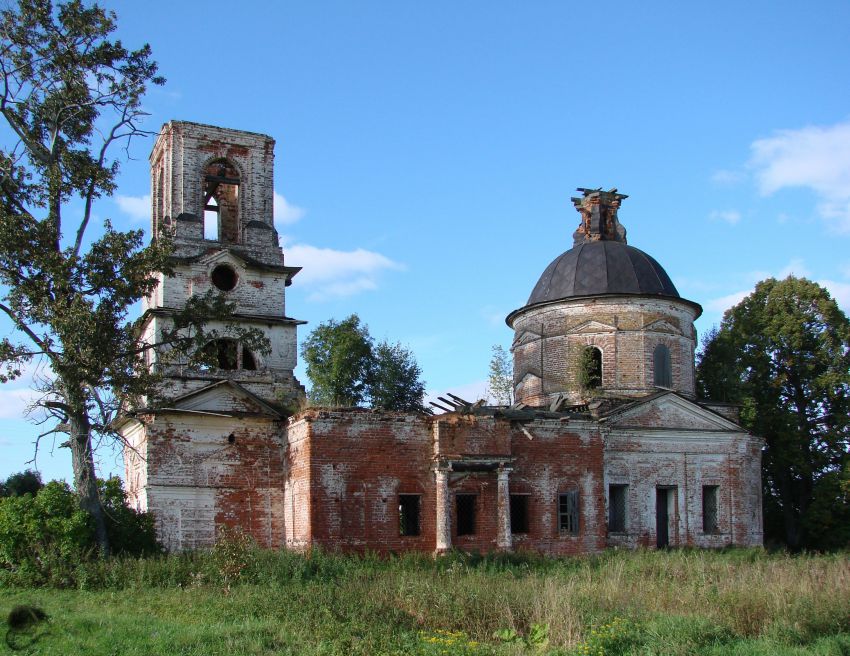 Церковь Николая Чудотворца, Беседное (Вологодский район, Вологодская область). общий вид в ландшафте