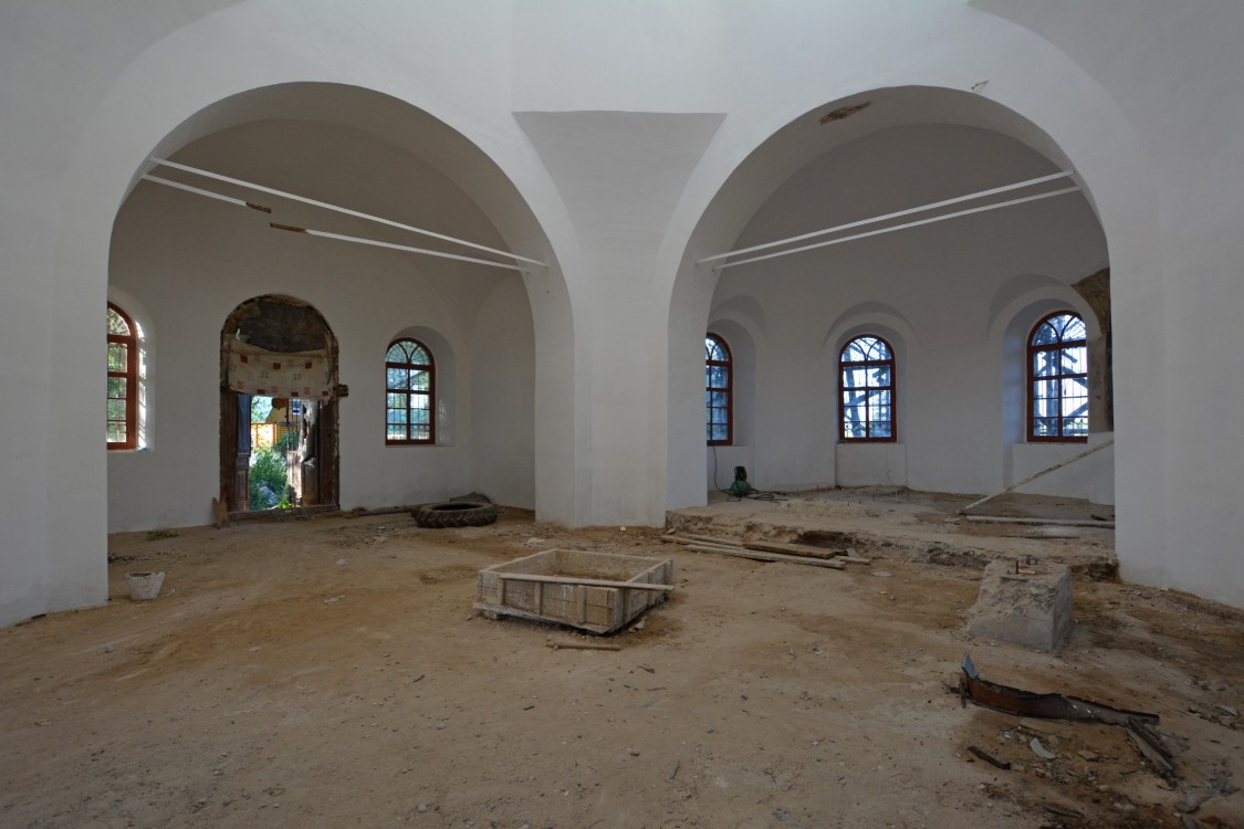 Церковь Троицы Живоначальной, Елизарово (Переславский район и г. Переславль-Залесский, Ярославская область). интерьер и убранство, Северо-восточная сторона основного объема