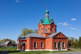 Елизарово. Церковь Троицы Живоначальной