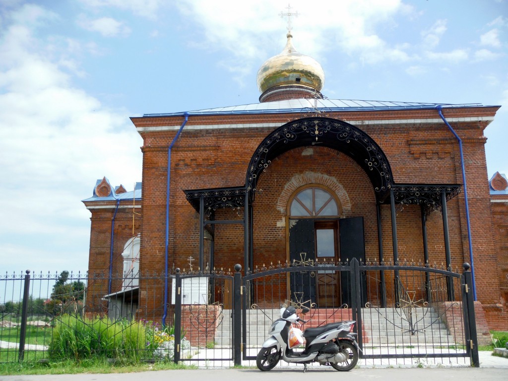 Новосёлки. Церковь Введения во храм Пресвятой Богородицы. фасады